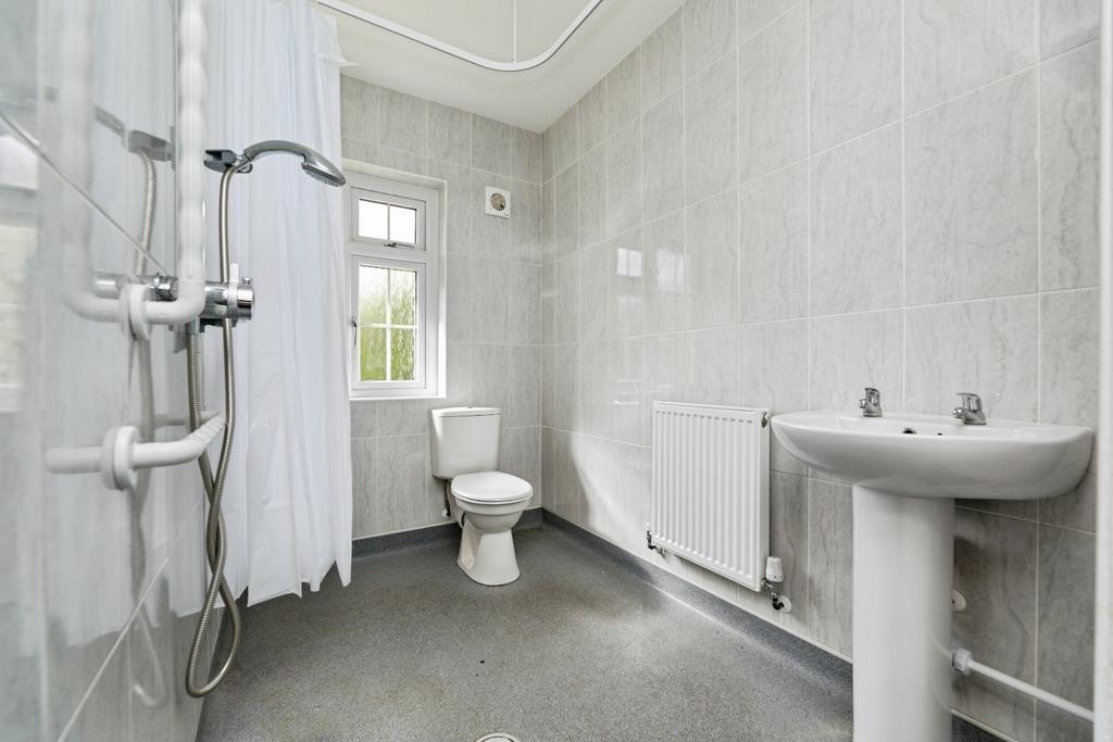 Pbox-bathroom-344463.jpg