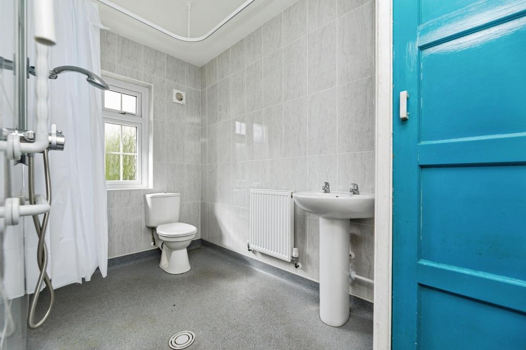 Pbox-bathroom-344463.jpg