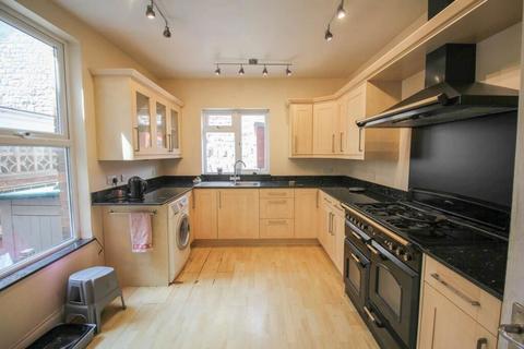 4 bedroom terraced house for sale, Ashcombe Road, Weston super Mare, Weston-super-Mare, Somerset, BS23 3DT