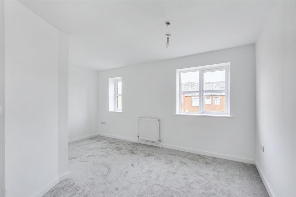 Bedroom 2 1.jpeg