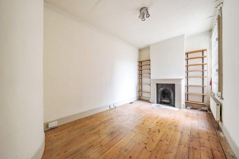 3 bedroom flat for sale, Highlands Avenue, Acton, London, W3
