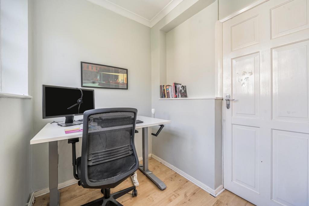 Bedroom4 Study
