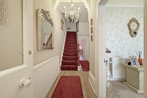 32 The Cliff, Seaton Carew, Hartlepool, TS25 1AU