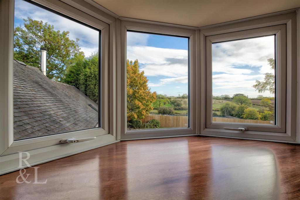 6 Meadow Lane (40).jpg