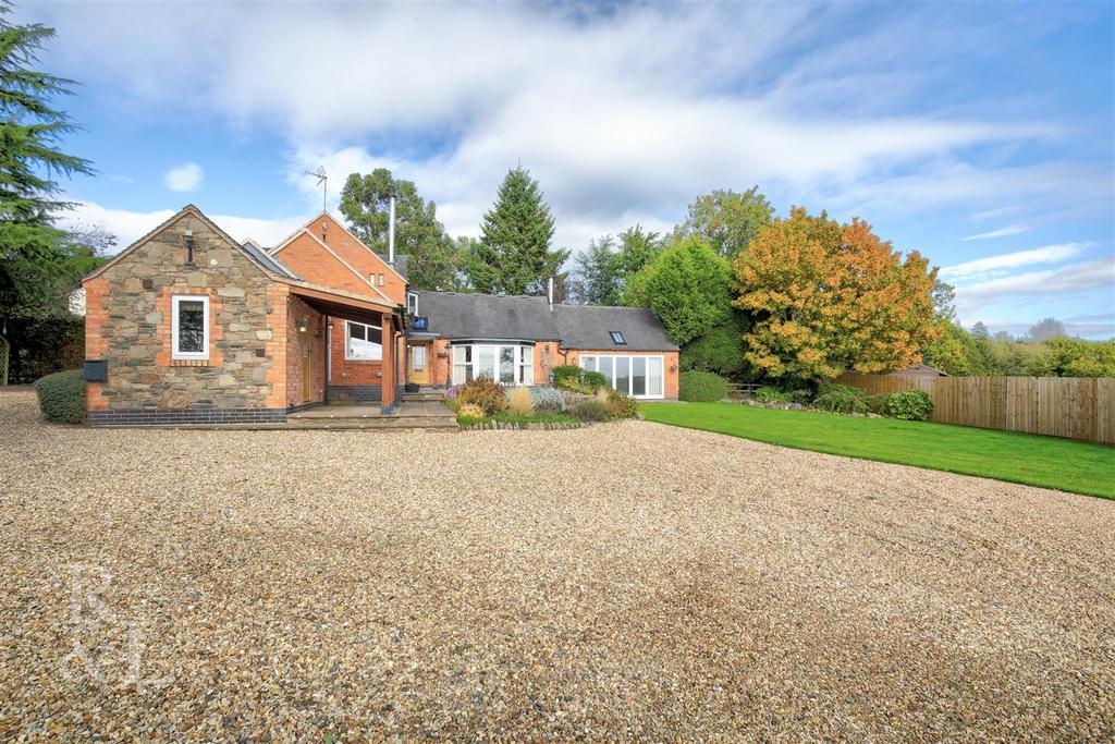 6 Meadow Lane (48).jpg