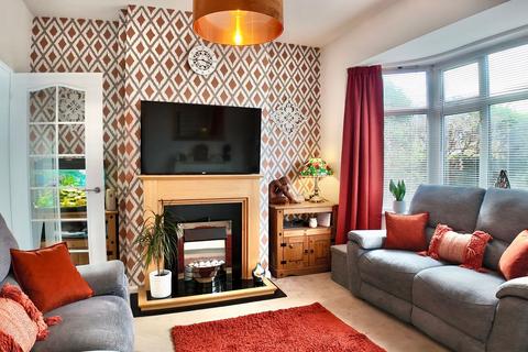 2 bedroom semi-detached house for sale, Craiglas Crescent, Cefn Fforest, NP12