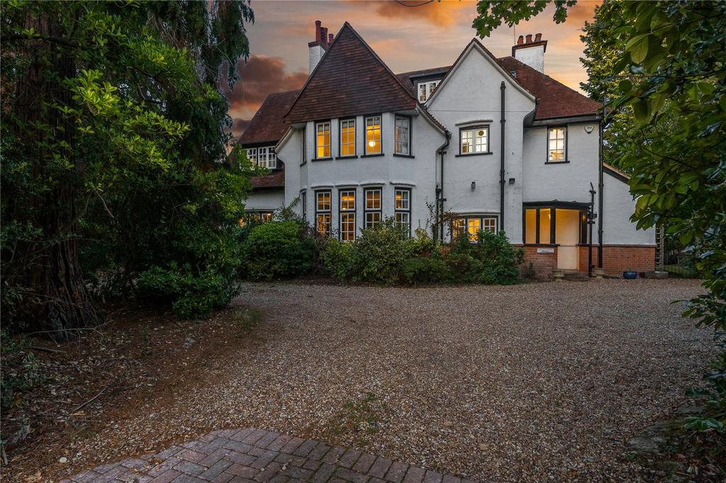Oakcroft Road, West Byfleet, KT14 6 bed detached house for sale - £ ...