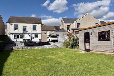 3 bedroom detached house for sale, Heol Wepner, Pontyates, Llanelli