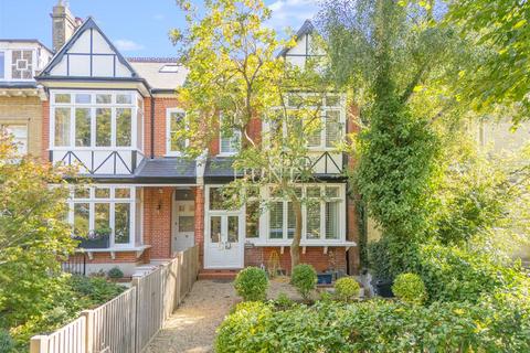 5 bedroom terraced house for sale, Broomhill Road, Woodford Green IG8