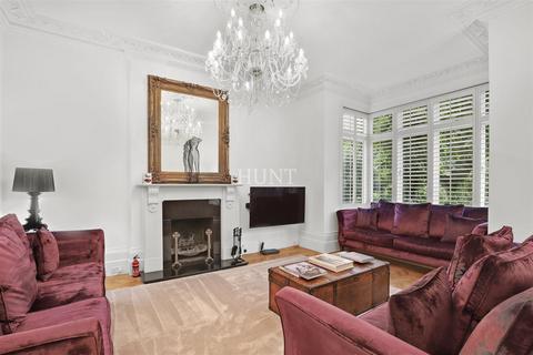 5 bedroom terraced house for sale, Broomhill Road, Woodford Green IG8