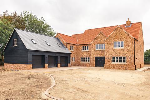 undefined, Impressive New Home within generous plot. Newton-in-the-isle.