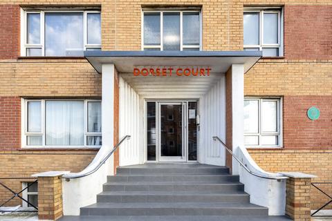 1 bedroom flat for sale, Kingsway, Hove BN3
