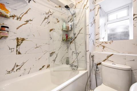 1 bedroom flat for sale, Kingsway, Hove BN3