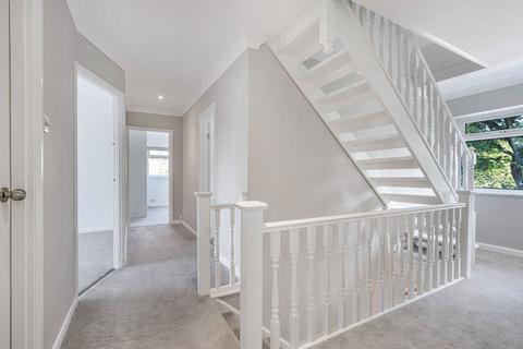 7 Kennel Close, Fetcham, Leatherhead, KT22 9PF