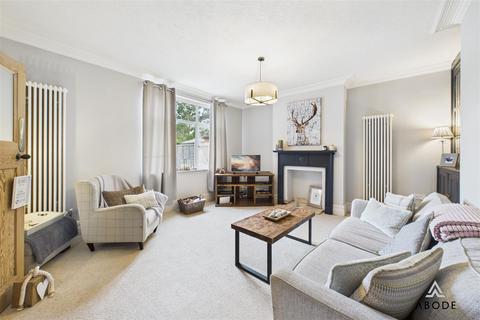 Bearwood Hill Road, Burton-On-Trent DE15