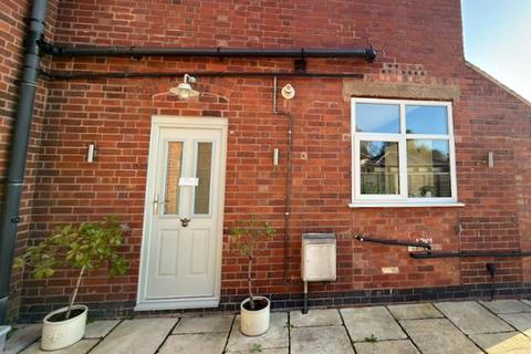 3 bedroom end of terrace house for sale, Bearwood Hill Road, Burton-On-Trent DE15