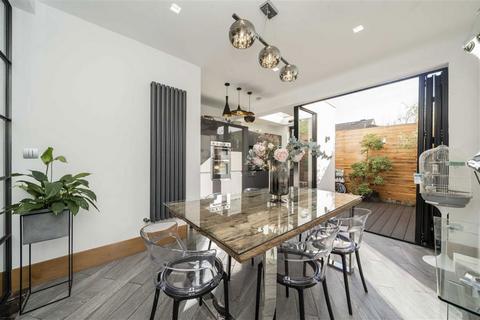 undefined, Thorpebank Road, London W12