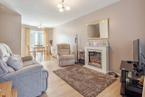 undefined, Kaims Gardens, Livingston EH54