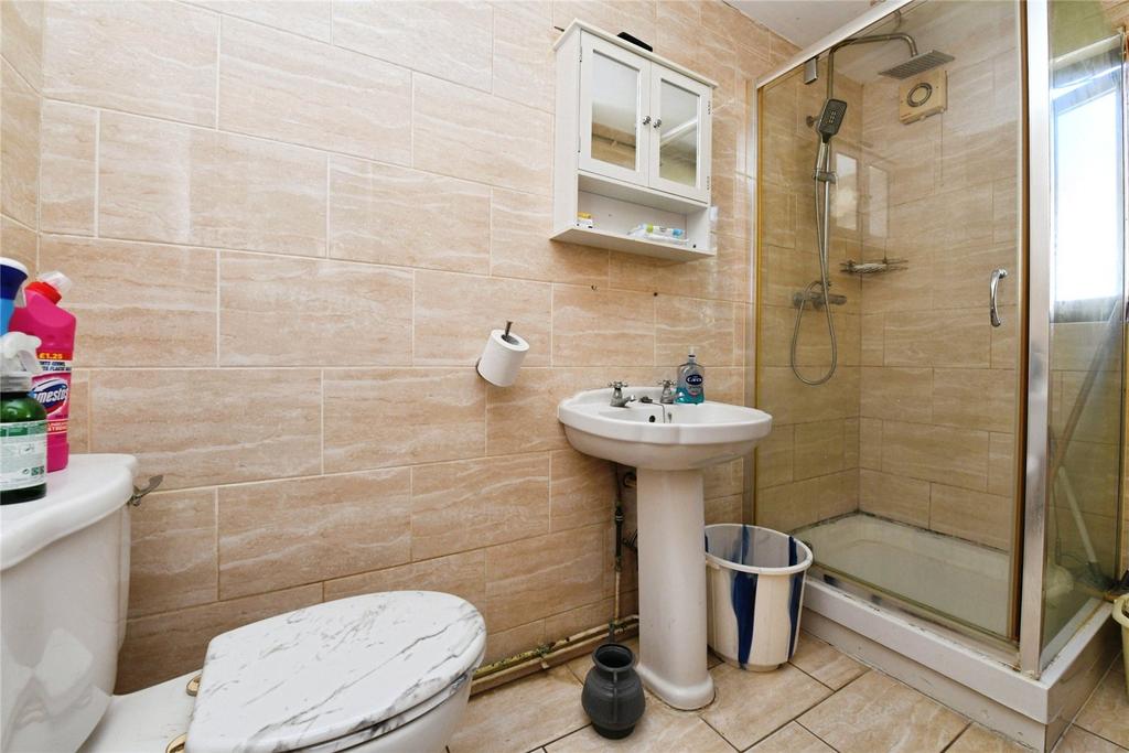 Gf Shower Room