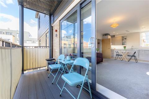 2 bedroom apartment for sale, Fairbanks House, Samuelson Place, Isleworth
