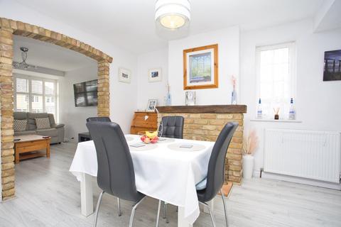 3 bedroom end of terrace house for sale, Kings Road, Dover, Kent, CT17