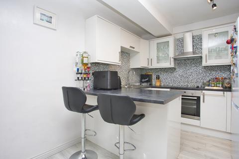 3 bedroom end of terrace house for sale, Kings Road, Dover, Kent, CT17