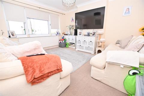 2 bedroom semi-detached bungalow for sale, Adelsburg Road, Canvey Island SS8