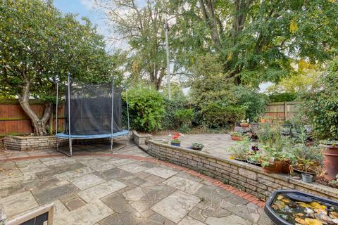 4 bedroom end of terrace house for sale, Hitchin SG5