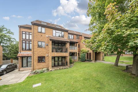 2 bedroom apartment for sale, Woodhouse Eaves, Northwood, Hertfordshire