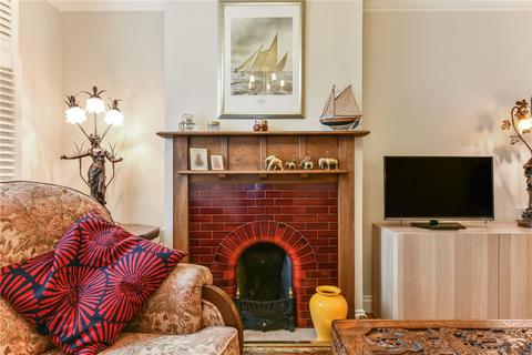 3 bedroom end of terrace house for sale, Grove Road, Chichester, West Sussex, PO19