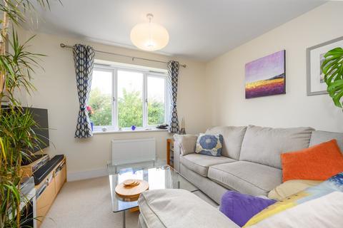 2 bedroom apartment for sale, Scholars Place, Walton-on-Thames, KT12