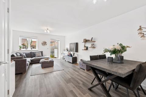 undefined, Poppins Close, Walton-on-Thames, KT12