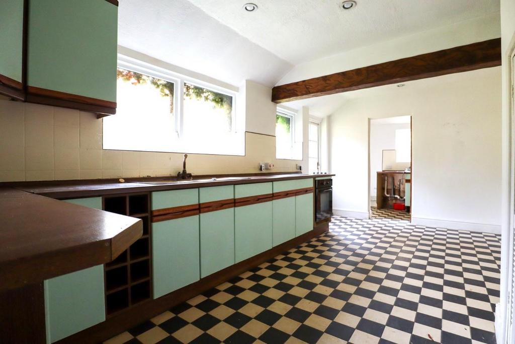 Dining-Kitchen.jpg