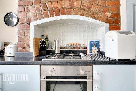 Lydgate Lane, Crookes