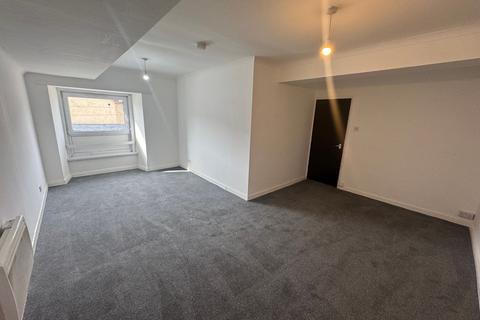 2 bedroom flat to rent, Office Street, Tai Cwm Office Street, CF39