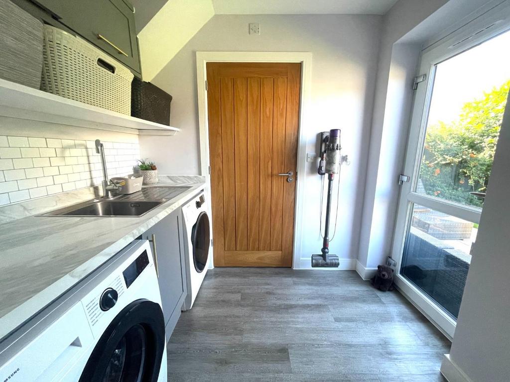 Utility Room.JPG