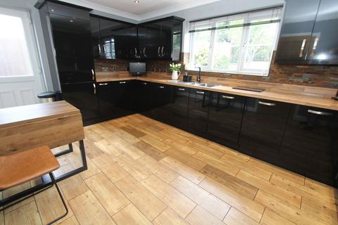 4 bedroom detached house for sale, The Goss, Brierley Hill DY5