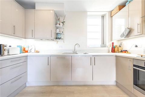 2 bedroom apartment for sale, Fairbanks House, Samuelson Place, Isleworth