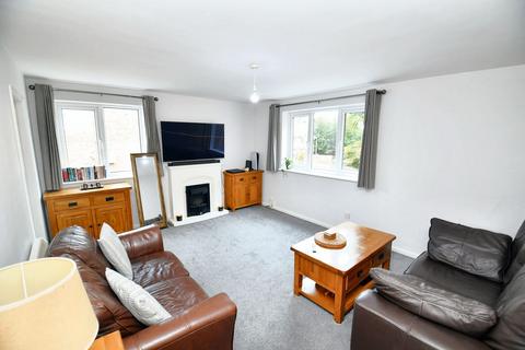undefined, Voltaire Avenue, St. James Court, M6