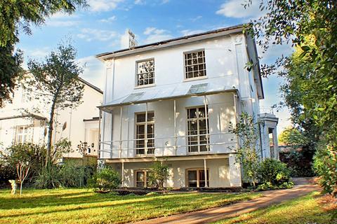 undefined, Pennsylvania Crescent, Exeter, EX4