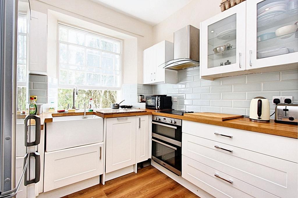 Kitchen 1