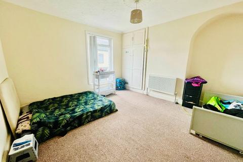 30 Mersey Road, Widnes, WA8 0DG