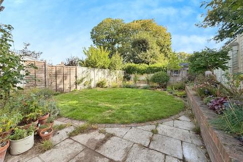 3 bedroom semi-detached house for sale, Spurrell Avenue, Kent DA5