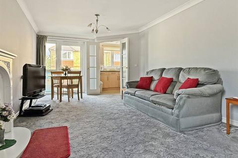 2 bedroom retirement property for sale, Richmond Street, Herne Bay