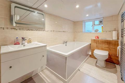1 bedroom apartment for sale, South Terrace, Littlehampton, West Sussex