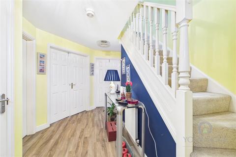 6 bedroom detached house for sale, Reg Partridge Close, Northampton NN5