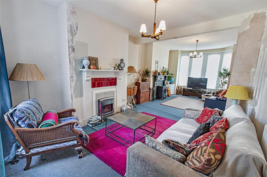 Open plan lounge/sitting room/diner