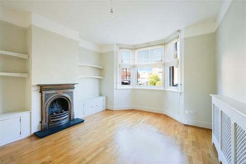 undefined, Andrews Close, Epsom
