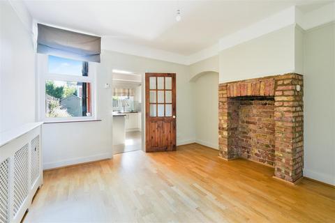undefined, Andrews Close, Epsom