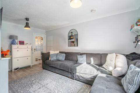 5 Easthouses Place, Easthouses, Dalkeith, EH22 4UB